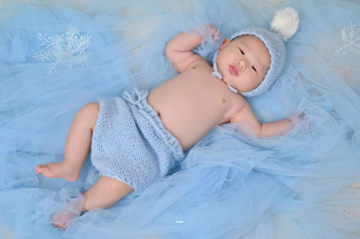 伊春宝宝老喊肚子疼还发烧